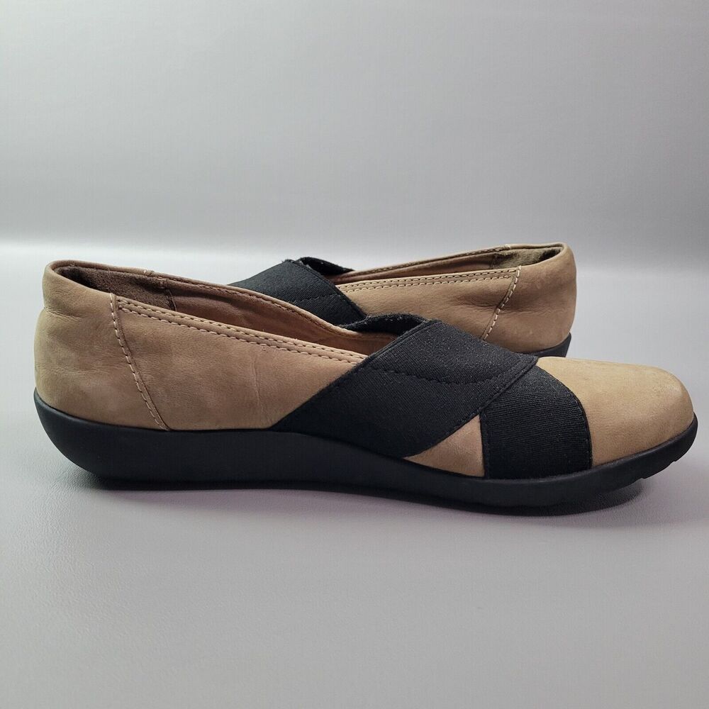 Clarks Beige and Black Flats - Picture 3 of 12